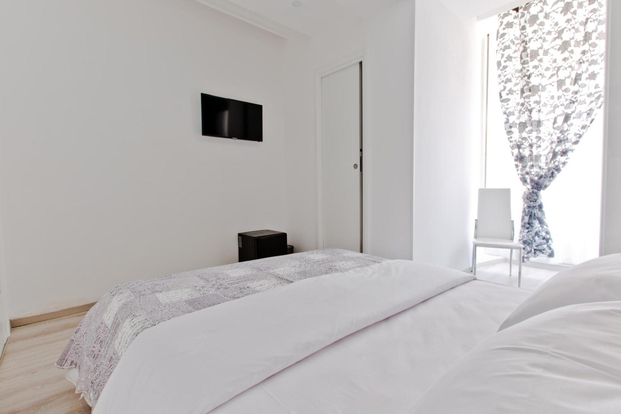 New Rome House 2, Rome